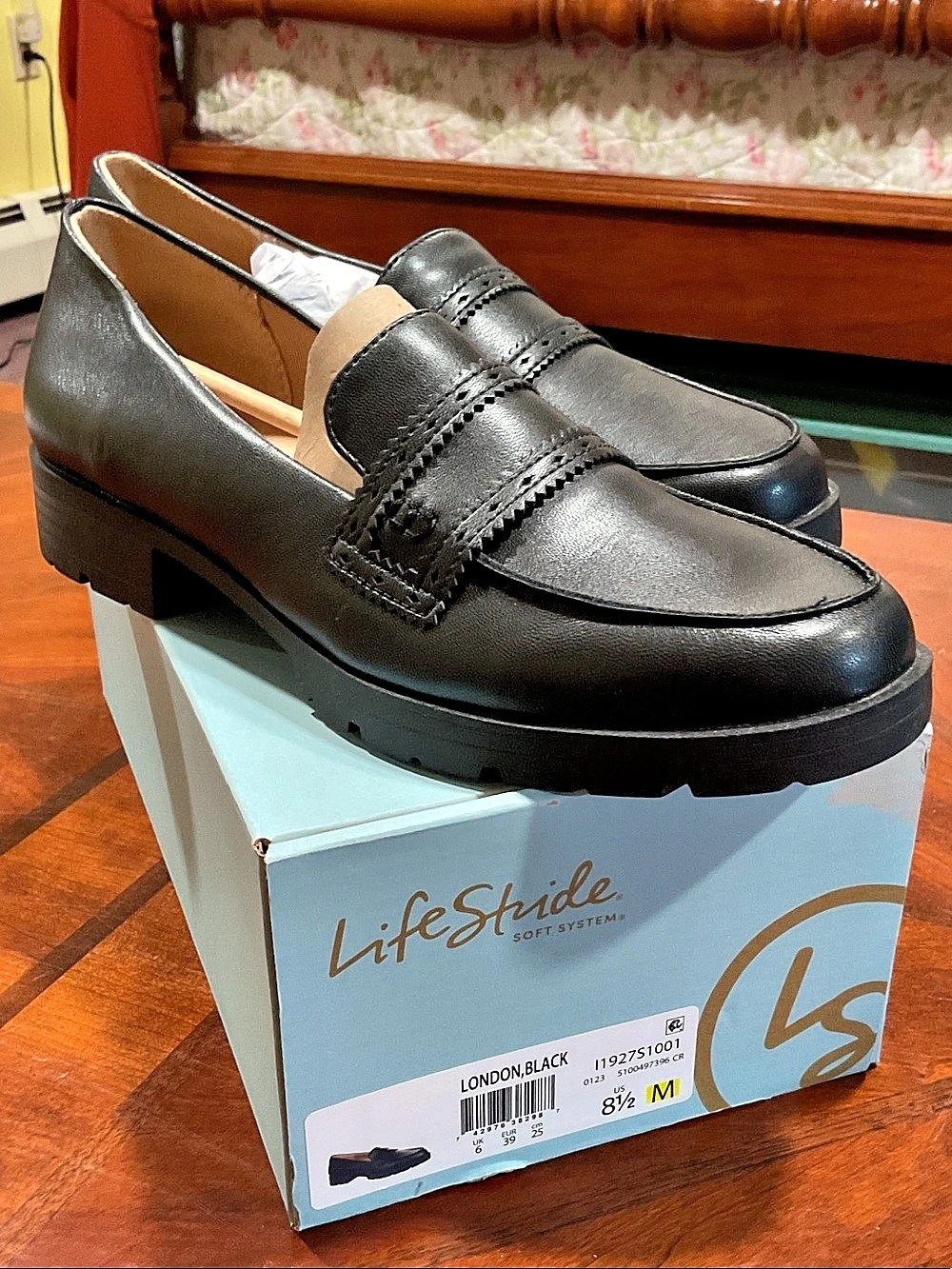LifeStride London Black Loafers US 8.5 M